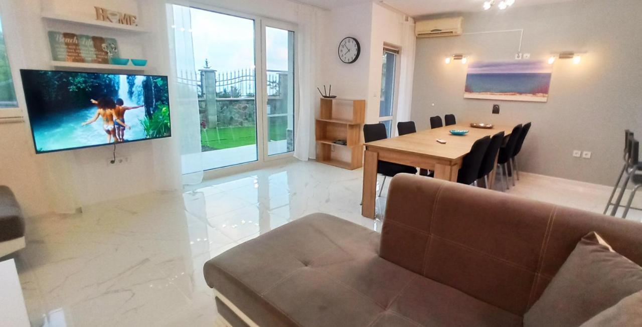 Arode Villa Ovidius - Apartments Balchik Eksteriør billede