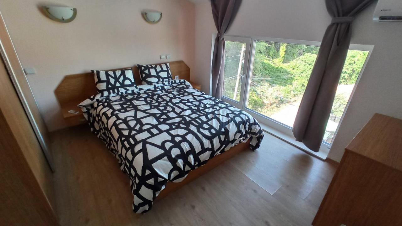 Arode Villa Ovidius - Apartments Balchik Eksteriør billede