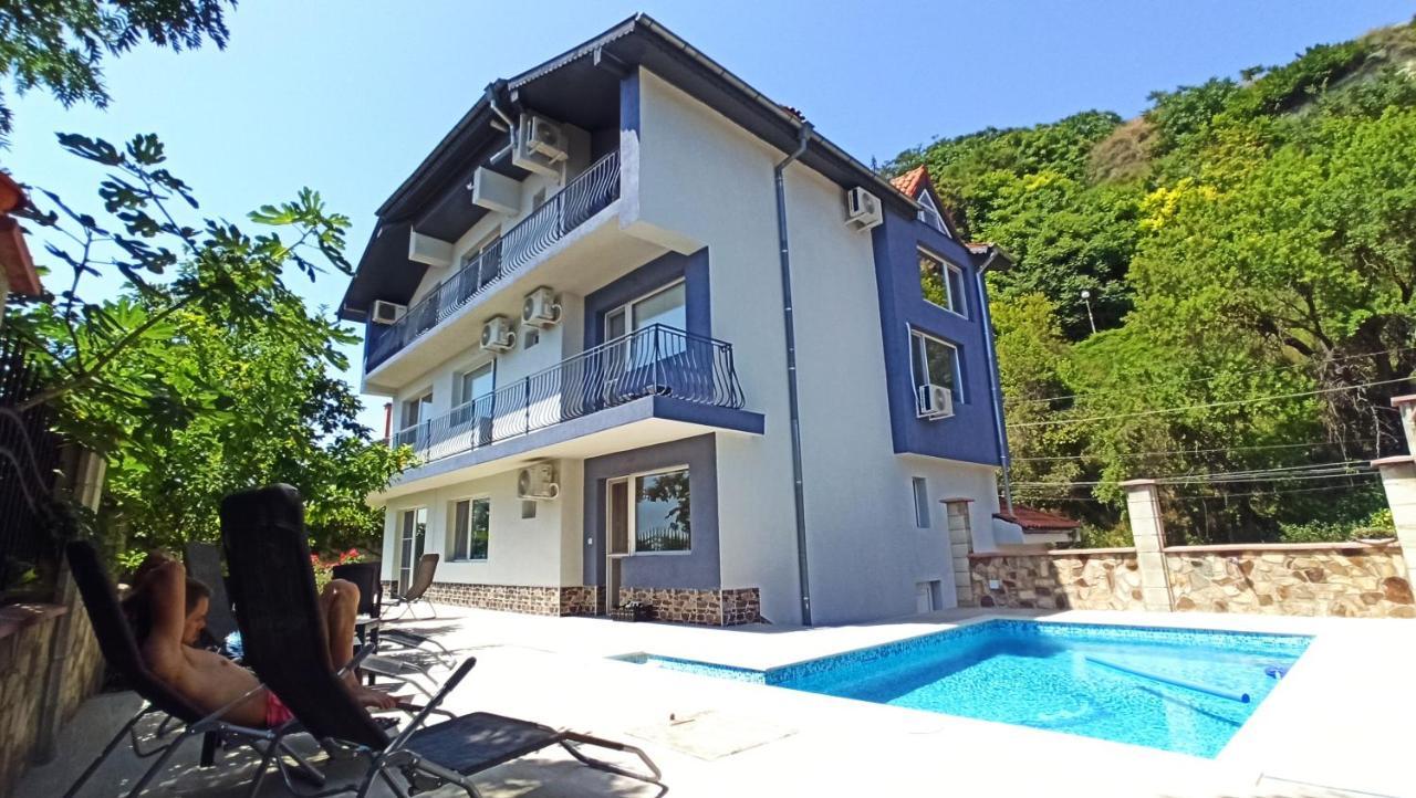 Arode Villa Ovidius - Apartments Balchik Eksteriør billede